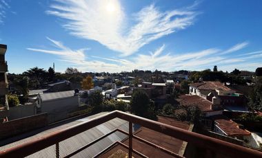 Departamento con cochera en alquiler en Victoria