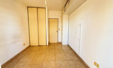 Departamento con cochera en alquiler en Victoria
