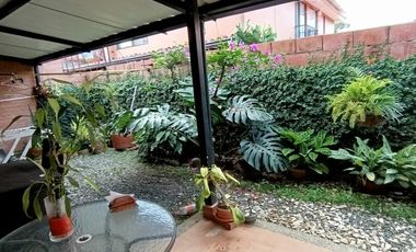 Vendo Casa De Dos Plantas En Conjunto Residencial La Herrería 5, Hacienda El Castillo.