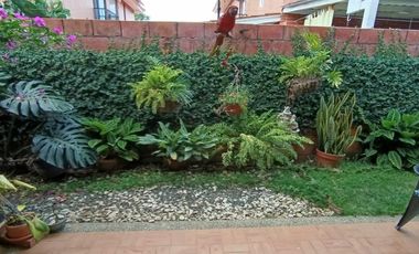 Vendo Casa De Dos Plantas En Conjunto Residencial La Herrería 5, Hacienda El Castillo.