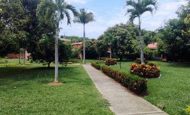 Vendo Casa De Dos Plantas En Conjunto Residencial La Herrería 5, Hacienda El Castillo.