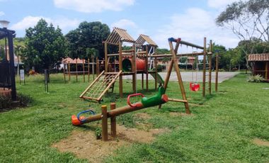 Vendo Casa De Dos Plantas En Conjunto Residencial La Herrería 5, Hacienda El Castillo.