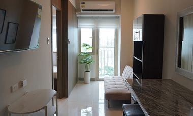 For Rent: Family Suite w/ Balcony at Coast Residences Tower 1, Roxas Blvd, Pasay