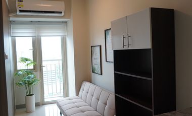 For Rent: Family Suite w/ Balcony at Coast Residences Tower 1, Roxas Blvd, Pasay