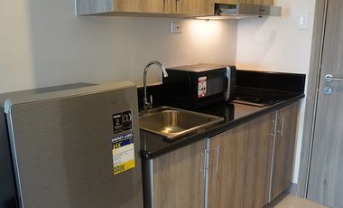 For Rent: Family Suite w/ Balcony at Coast Residences Tower 1, Roxas Blvd, Pasay