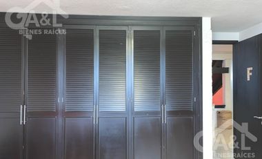 Casa en Venta en Fraccionamiento Lomas del Tejar con Jardin