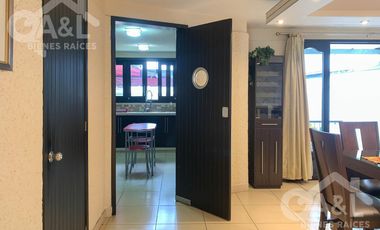 Casa en Venta en Fraccionamiento Lomas del Tejar con Jardin