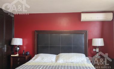 Casa en Venta en Fraccionamiento Lomas del Tejar con Jardin