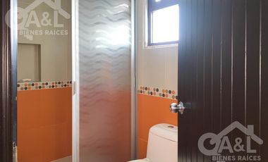 Casa en Venta en Fraccionamiento Lomas del Tejar con Jardin