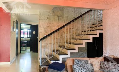 Casa en Venta en Fraccionamiento Lomas del Tejar con Jardin
