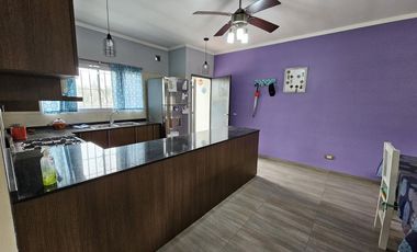Casa - Burzaco