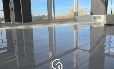 Edificio Comercial en  Centenario base operativa