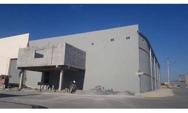 BODEGA INDUSTRIAL EN RENTA SANTA CATARINA