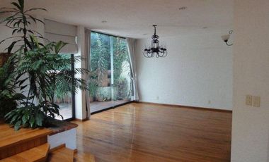 CASA EN RENTA PARQUES DE LA HERRADURA