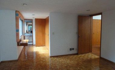 CASA EN RENTA PARQUES DE LA HERRADURA
