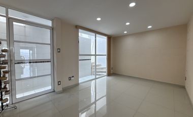 CASA EN RENTA EN ARBOLEDAS