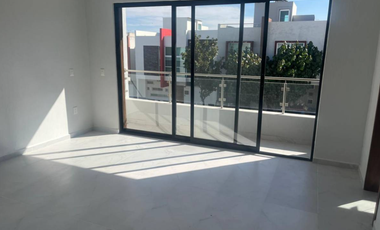 Casa en Venta, Fracc. Valle Imperial, Zapopan, Jalisco, C21