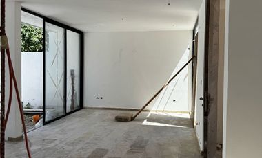 Villa Nueva En Venta en la Playa en Esquina