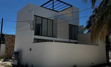 Villa Nueva En Venta en la Playa en Esquina