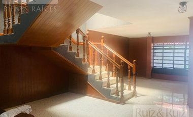 Casa en  Nubes, Col. Jardines Del Moral.