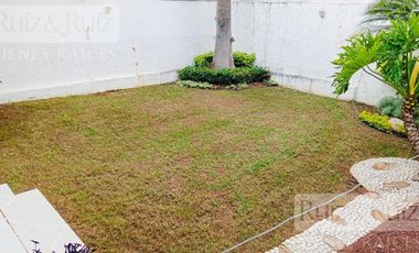 Casa en  Nubes, Col. Jardines Del Moral.