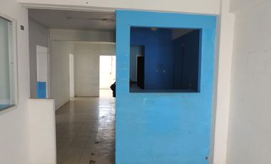 Renta de local en Valle de Aragón 1ra Secc, perfecto para gimnasio, clases o bodega