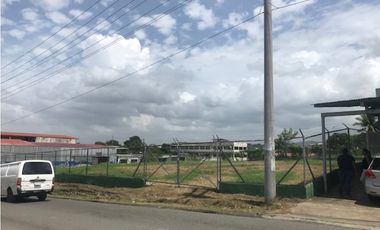 TERRENO DE ESQUINA EN LA 24 DE DICIEMBRE, TOCUMEN