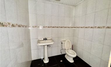 ALQUILER LOCAL COMERCIAL 250M2 PLAZA COMERCIAL EL DORADO CV