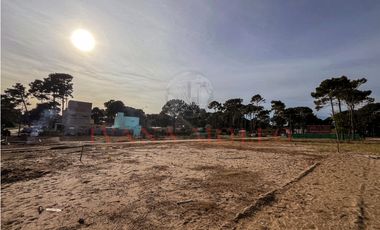 LOTE A LA VENTA EN PINAMAR - DE LA PESCADILLA Y CUL DE SAC DEL MERO
