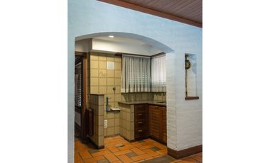 CHALET 4 AMBIENTES + DEPARTAMENTO. CONSTITUCION.