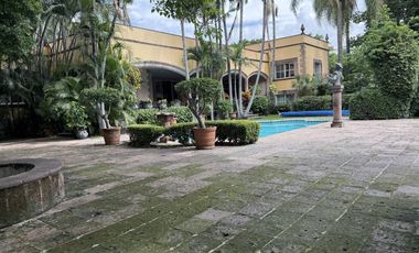 Ideal Plaza Comercial