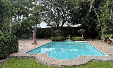 Ideal Plaza Comercial