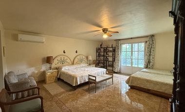 Ideal Plaza Comercial