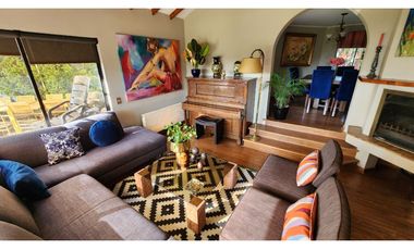 Casa En Arriendo 4d / 3b Los Dominicos