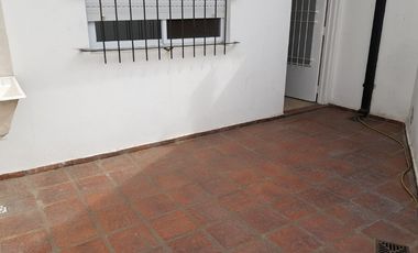 Casa PH en alquiler en Caseros