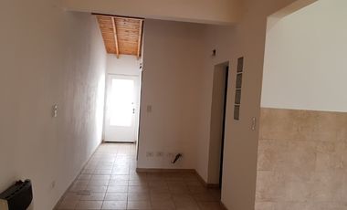 Casa PH en alquiler en Caseros