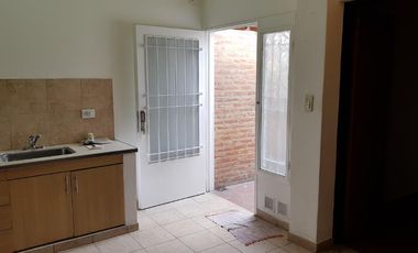 Casa PH en alquiler en Caseros