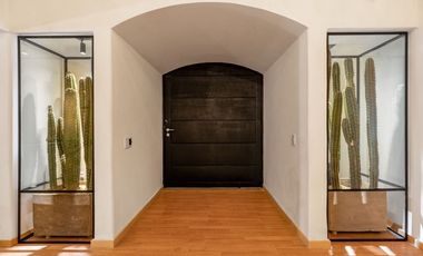Una casa de cuento! Para arriendo en el Alto de Las Palmas