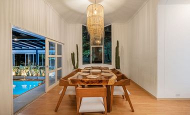 Una casa de cuento! Para arriendo en el Alto de Las Palmas