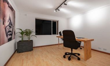 Una casa de cuento! Para arriendo en el Alto de Las Palmas
