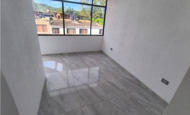 VENDE CASA EN VILLETA