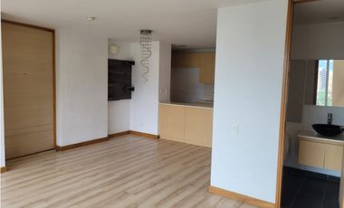 Apartamento en Arriendo Loma de Los Benedictinos Envigado