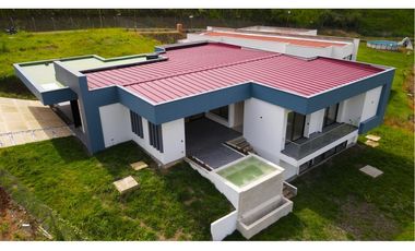 VENTA MODERNA CASA EN CERRITOS PEREIRA PARA ESTRENAR