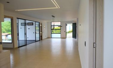 VENTA MODERNA CASA EN CERRITOS PEREIRA PARA ESTRENAR