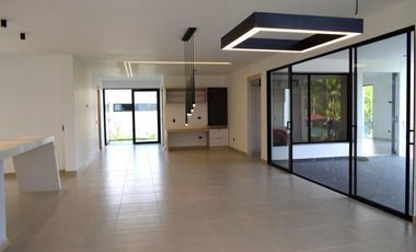 VENTA MODERNA CASA EN CERRITOS PEREIRA PARA ESTRENAR