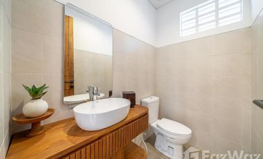 1 Bedroom Villa for sale in Kerobokan, Bali