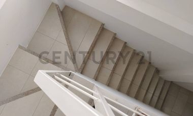 Se Renta casa amoblada en Urbanización privada de Jaramijó