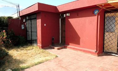 CASA EN EXCELENTE UBICACION A PASOS DE AV LA FLORIDA