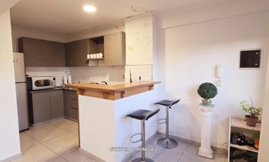 Departamento en  Avenida Mitre esq 16
