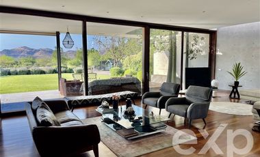 Casa en Venta en Hacienda de Chicureo